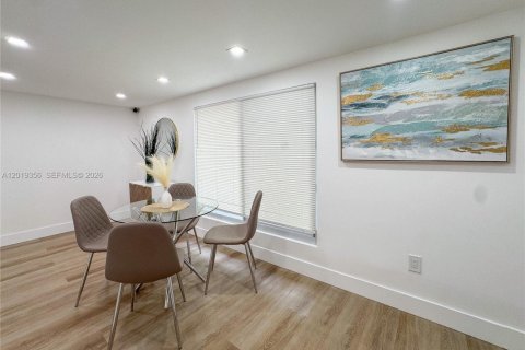 Casa en venta en Oakland Park, Florida, 3 dormitorios № 2078105 - foto 15
