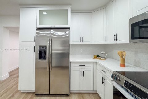 Casa en venta en Oakland Park, Florida, 3 dormitorios № 2078105 - foto 11
