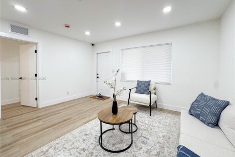 Casa en venta en Oakland Park, Florida, 3 dormitorios № 2078105 - foto 4