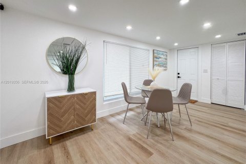 Casa en venta en Oakland Park, Florida, 3 dormitorios № 2078105 - foto 14