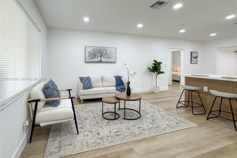 Casa en venta en Oakland Park, Florida, 3 dormitorios № 2078105 - foto 5