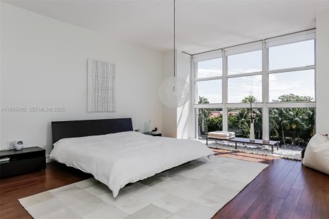 Condominio en alquiler en Key Biscayne, Florida, 3 dormitorios, 206.24 m2 № 1993694 - foto 16