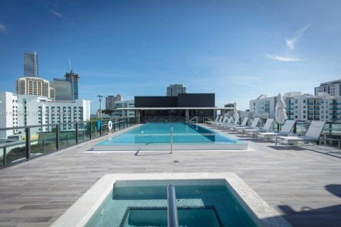 Condo in Miami, Florida, 1 bedroom № 1994046 - photo 14