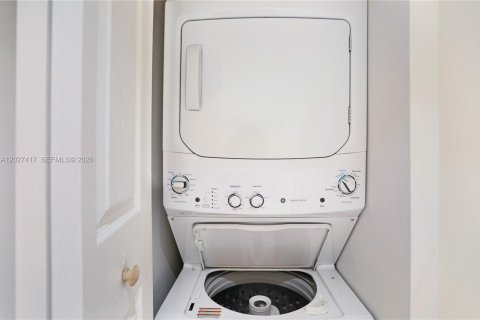 Copropriété à louer à Miami Beach, Floride: 2 chambres, 144 m2 № 2154904 - photo 20
