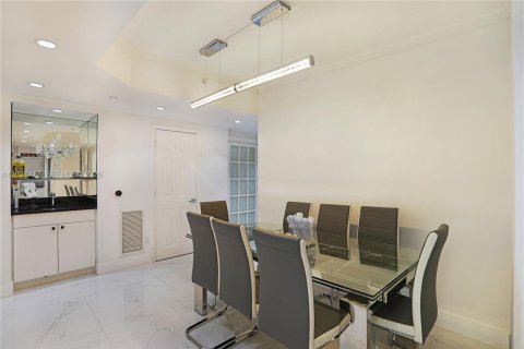 Copropriété à louer à Miami Beach, Floride: 2 chambres, 144 m2 № 2154904 - photo 18