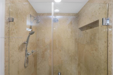 Copropriété à louer à Miami Beach, Floride: 2 chambres, 144 m2 № 2154904 - photo 29