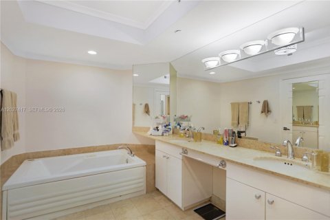 Copropriété à louer à Miami Beach, Floride: 2 chambres, 144 m2 № 2154904 - photo 27