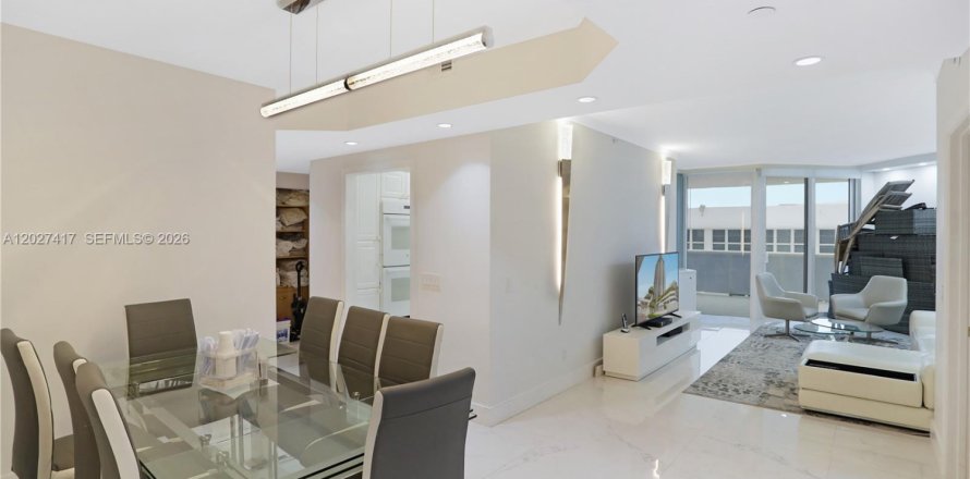 Condo à Miami Beach, Floride, 2 chambres  № 2154904