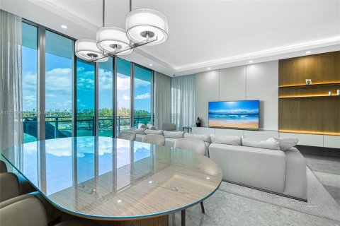 Condominio en venta en Bal Harbour, Florida, 2 dormitorios, 186.64 m2 № 1467758 - foto 6
