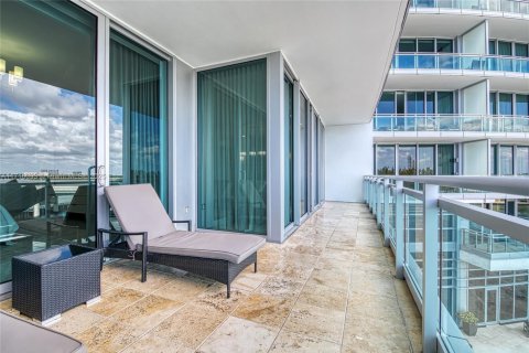 Condominio en venta en Bal Harbour, Florida, 2 dormitorios, 186.64 m2 № 1467758 - foto 24