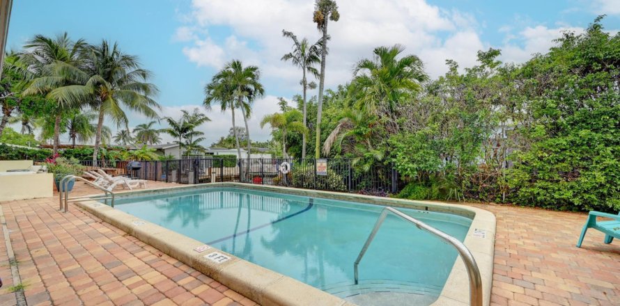 Appartement à Pompano Beach, Floride 2 chambres, 69.68 m2 № 2262090