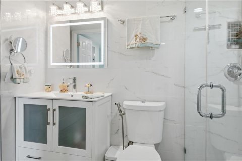 Condominio en venta en Madeira Beach, Florida, 2 dormitorios, 112.41 m2 № 2229519 - foto 8