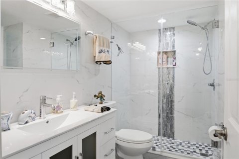 Condominio en venta en Madeira Beach, Florida, 2 dormitorios, 112.41 m2 № 2229519 - foto 7