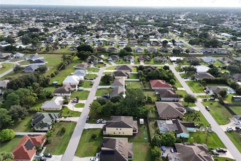 Land in Saint Lucie, Florida № 1901732 - photo 18