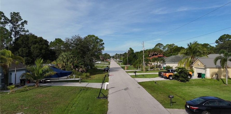 Land in Saint Lucie, Florida № 1901732