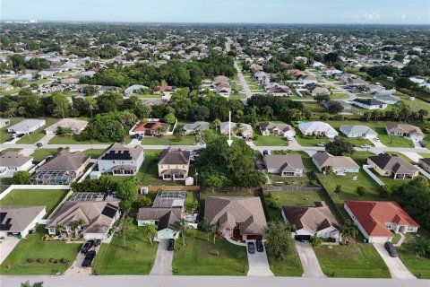 Land in Saint Lucie, Florida № 1901732 - photo 11