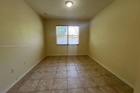 Adosado en venta en Homestead, Florida, 3 dormitorios, 112.97 m2 № 1833970 - foto 23