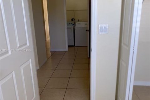 Adosado en venta en Homestead, Florida, 3 dormitorios, 112.97 m2 № 1833970 - foto 28