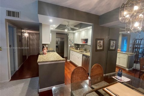 Condominio en alquiler en Boca Raton, Florida, 3 dormitorios, 132.11 m2 № 1938349 - foto 3