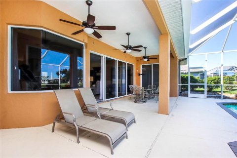 House in North Port, Florida 3 bedrooms, 183.11 sq.m. № 867550 - photo 29