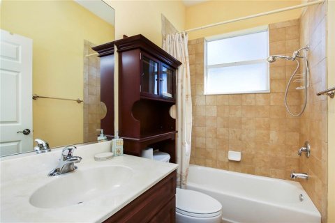 House in North Port, Florida 3 bedrooms, 183.11 sq.m. № 867550 - photo 10