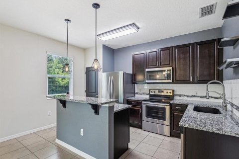 House in Gibsonton, Florida 3 bedrooms, 134.15 sq.m. № 2211888 - photo 20
