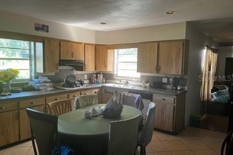 House in Wauchula, Florida 4 bedrooms, 201.41 sq.m. № 1894300 - photo 5
