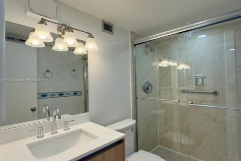 Condo in Lauderhill, Florida, 2 bedrooms  № 1700439 - photo 17