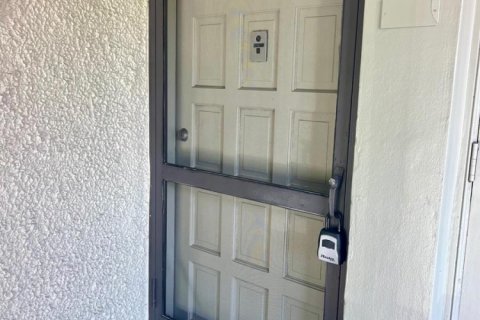 Condo in Lake Worth, Florida, 2 bedrooms  № 2179780 - photo 3