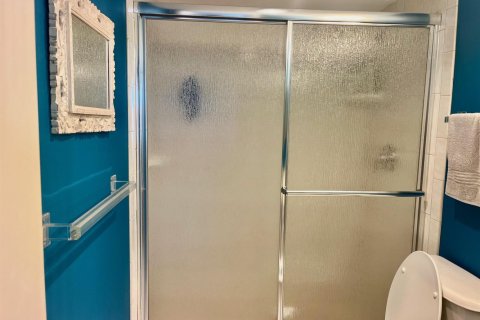 Condo in Lake Worth, Florida, 2 bedrooms  № 2179780 - photo 19