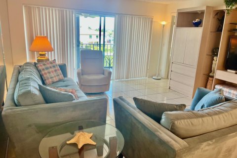 Condo in Lake Worth, Florida, 2 bedrooms  № 2179780 - photo 6