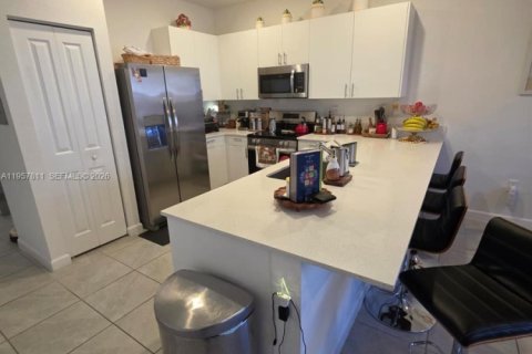 Купить таунхаус в Хомстед, Флорида 3 спальни, 129.41м2, № 2011671 - фото 2