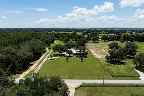 House in Leesburg, Florida 4 bedrooms, 170.2 sq.m. № 1882708 - photo 5