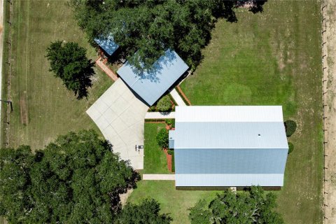 House in Leesburg, Florida 4 bedrooms, 170.2 sq.m. № 1882708 - photo 4