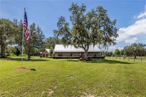 House in Leesburg, Florida 4 bedrooms, 170.2 sq.m. № 1882708 - photo 1
