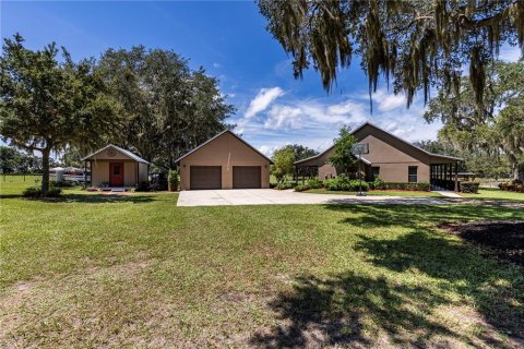 House in Leesburg, Florida 4 bedrooms, 170.2 sq.m. № 1882708 - photo 3