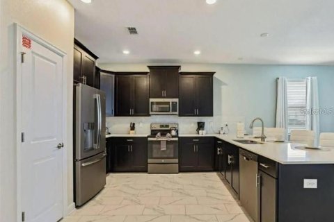 Villa ou maison à vendre à Davenport, Floride: 8 chambres, 363.15 m2 № 1783152 - photo 3