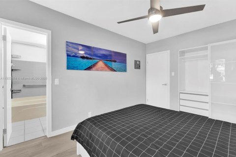 Снять в аренду кондоминиум в Бей-Харбор-Айлендс, Флорида 1 спальня, 48.31м2, № 1976318 - фото 9