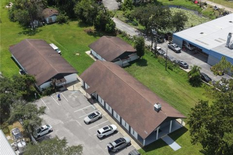 Immobilier commercial à vendre à Orlando, Floride: 791.25 m2 № 2413914 - photo 2