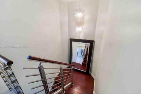 Condo in Miami, Florida, 2 bedrooms  № 1827458 - photo 3