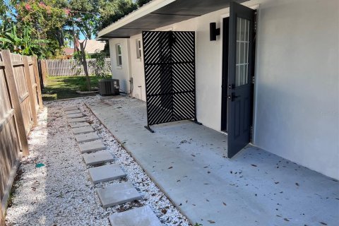 Apartment in Saint Petersburg, Florida 2 bedrooms, 68.93 sq.m. № 1777060 - photo 16