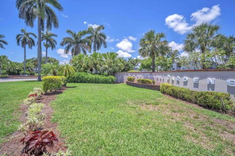 Condominio en venta en Lake Worth, Florida, 2 dormitorios, 83.05 m2 № 1185193 - foto 1