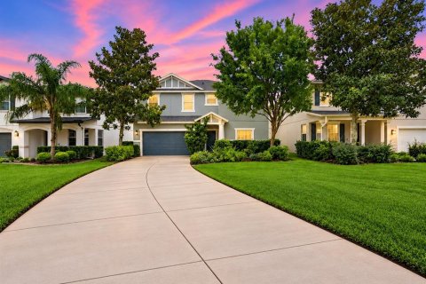 Casa en Lutz, Florida 4 dormitorios, 238.76 m2 № 2385630