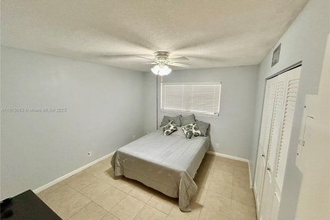 Condo in Boynton Beach, Florida, 1 bedroom  № 1970223 - photo 15