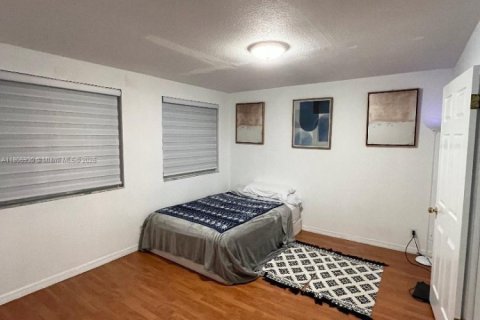 Townhouse in Deerfield Beach, Florida 2 bedrooms, 104.24 sq.m. № 1739360 - photo 9