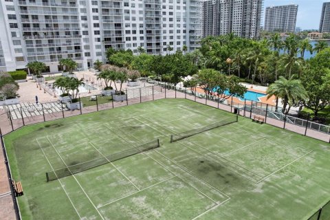 Condo in Aventura, Florida, 1 bedroom  № 1949430 - photo 30