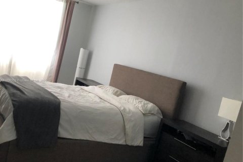 Condo in Aventura, Florida, 1 bedroom  № 1949430 - photo 8