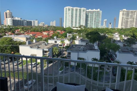 Condo in Aventura, Florida, 1 bedroom  № 1949430 - photo 15