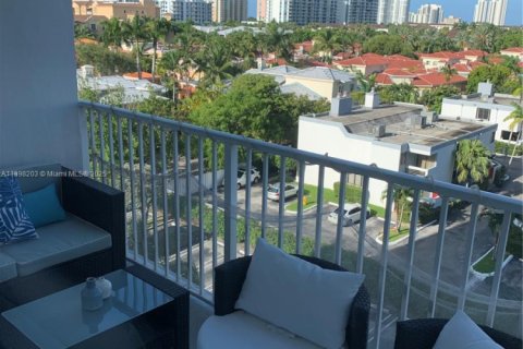 Condo in Aventura, Florida, 1 bedroom  № 1949430 - photo 16