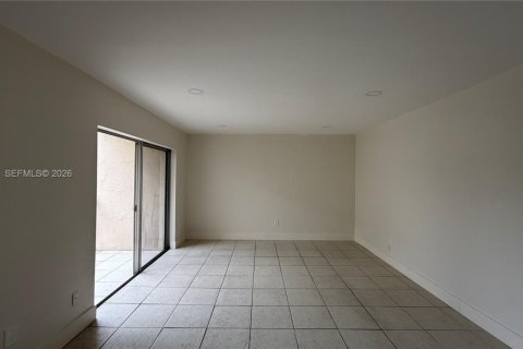 Condominio en alquiler en Miami, Florida, 1 dormitorio, 75.16 m2 № 2426044 - foto 6
